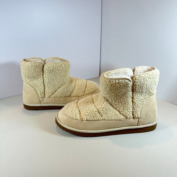 Old Navy Sherpa Boucle Boots Ankle Cozy Booties Women's 10 Cream Beige - Picture 5 of 10